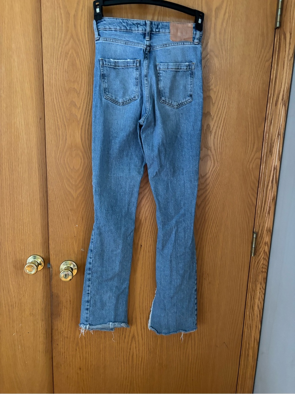 Zara Light Blue Straight-Leg Distressed Jeans - Picture 3 of 8